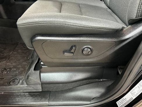 Used 2023 RAM 1500 Big Horn AWD/4WD image 12