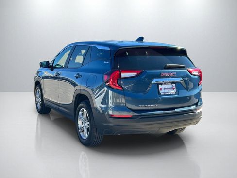 Used 2024 GMC Terrain SLE image 7