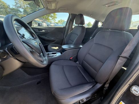 Used 2023 Chevrolet Malibu LT FWD image 9