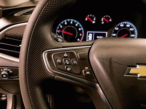 Used 2024 Chevrolet Malibu LT FWD image 18
