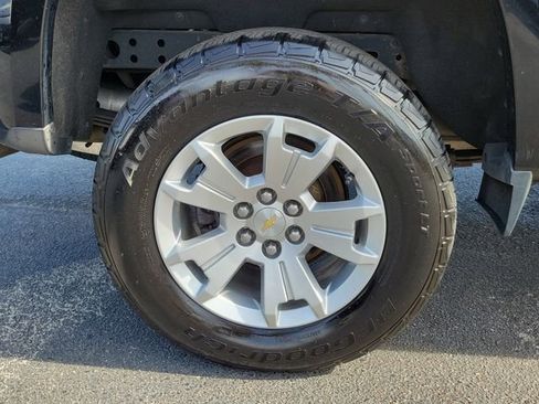 Used 2017 Chevrolet Colorado LT w/ LT Convenience Package AWD/4WD image 7