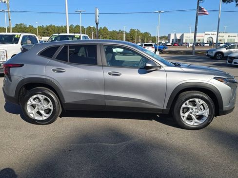 New 2026 Chevrolet Trax LS w/ LS Convenience Package image 6