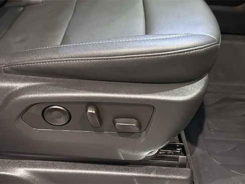 Certified 2025 GMC Sierra 1500 SLT w/ SLT Premium Plus Package image 13