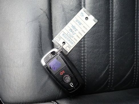 Used 2017 Ford Edge SEL w/ Equipment Group 201A image 30