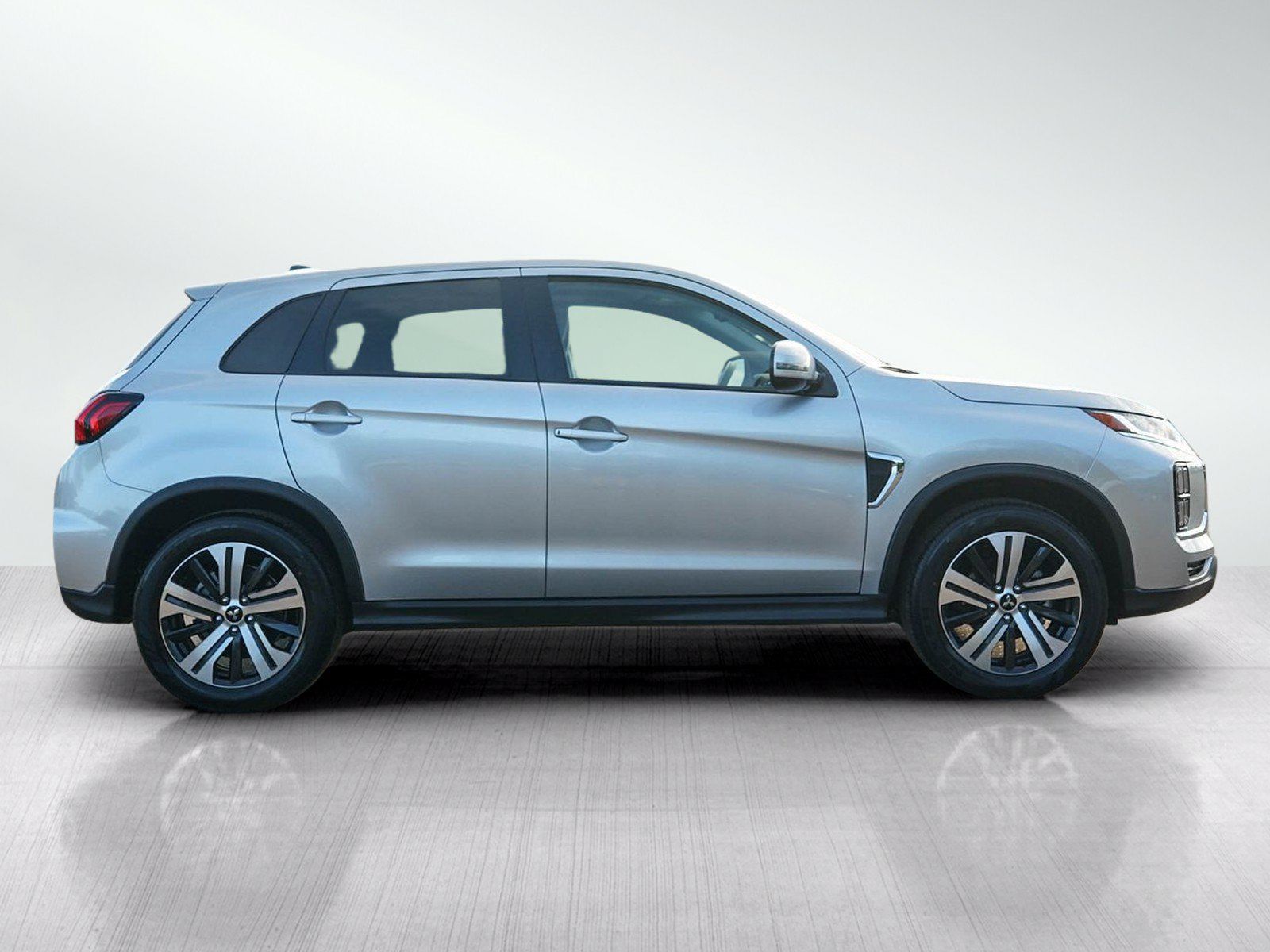 Used 2026 Mitsubishi Outlander Sport SE AWD/4WD image 6