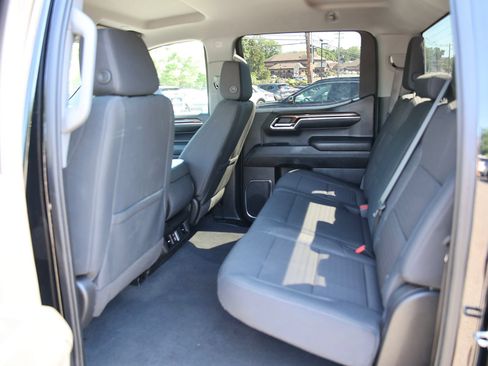 Used 2024 Chevrolet Silverado 1500 LT AWD/4WD image 23