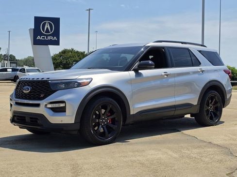 Used 2020 Ford Explorer ST w/ ST Street Pack AWD/4WD image 2