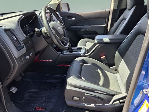 Used 2018 Chevrolet Colorado Z71 AWD/4WD image 9
