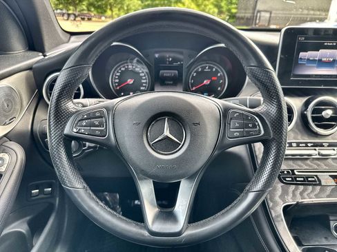 Used 2019 Mercedes-Benz GLC 350e 4MATIC image 21