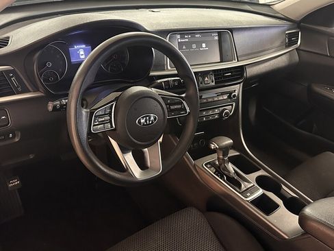 Used 2020 Kia Optima LX image 13