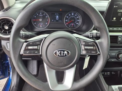 Used 2020 Kia Forte LXS image 19