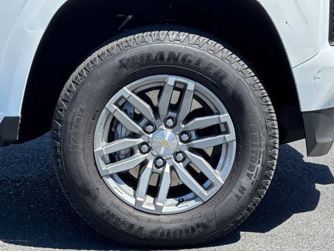 Used 2026 Chevrolet Colorado LT RWD image 40