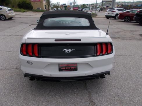 Used 2021 Ford Mustang Premium RWD image 7