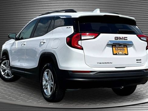Used 2022 GMC Terrain SLE w/ Driver Convenience Package AWD/4WD image 3
