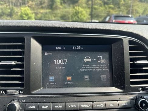 Used 2018 Hyundai Elantra SEL FWD image 21