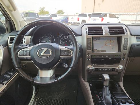 Used 2021 Lexus GX 460 Premium image 10