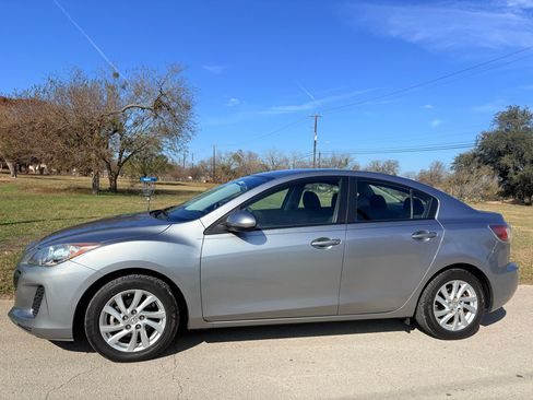 Used 2012 MAZDA MAZDA3 i Touring image 4