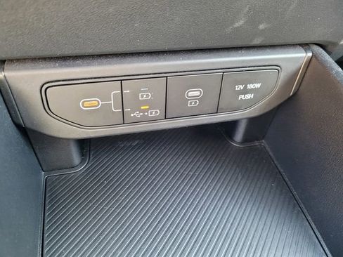 Used 2025 Kia K4 FWD image 20