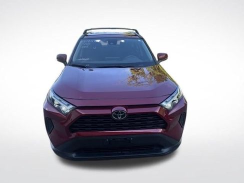 Used 2025 Toyota RAV4 XLE FWD image 8
