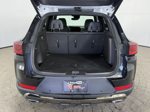 Used 2025 Chevrolet TrailBlazer ACTIV w/ Convenience Package FWD image 7