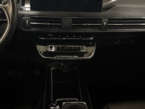 Used 2023 Lincoln Corsair Reserve w/ Equipment Group 202A image 15