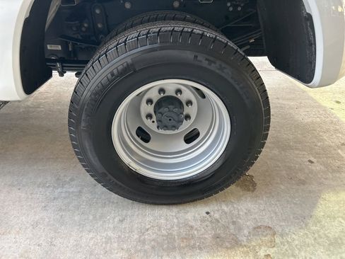 Used 2025 Ford F350 XLT image 16