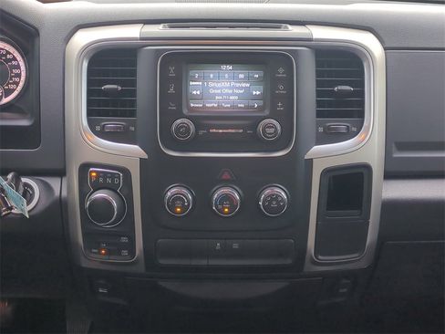 Used 2020 RAM 1500 Classic SLT image 20