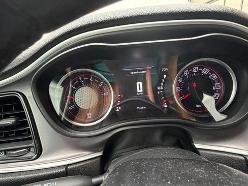 Used 2019 Dodge Challenger SXT image 13