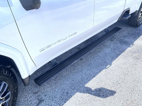 Used 2024 GMC Sierra 3500 Denali Ultimate AWD/4WD image 21