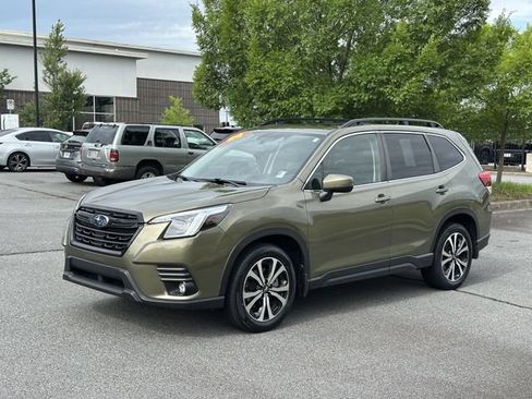 Used 2024 Subaru Forester Limited w/ Convenience Package AWD/4WD image 3