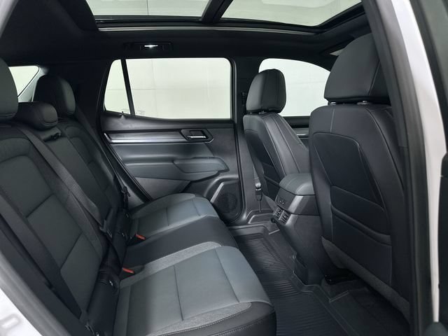 New 2027 GMC Terrain AT4 w/ Convenience Package III AWD/4WD image 29