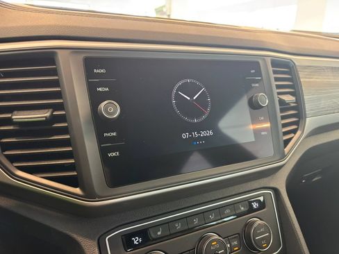 Used 2020 Volkswagen Atlas Cross Sport SE AWD/4WD image 19