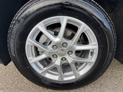 Used 2024 Chevrolet Equinox LT image 12