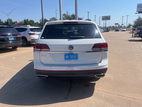 Used 2023 Volkswagen Atlas SE image 5