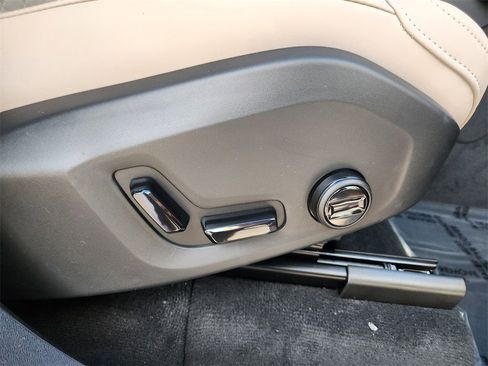 New 2026 Volvo XC90 B5 Core image 19