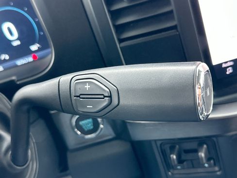 Used 2024 Ford F250 Lariat w/ Black Appearance Package image 31