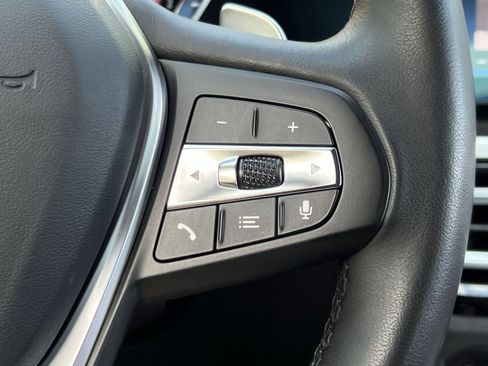 Used 2023 BMW 330i xDrive Sedan w/ Premium Package image 28