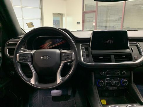 Used 2022 Chevrolet Tahoe Z71 w/ Luxury Package AWD/4WD image 10