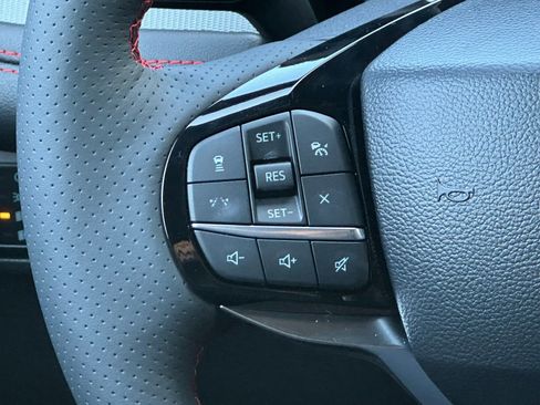 Used 2025 Ford Explorer ST AWD/4WD image 27