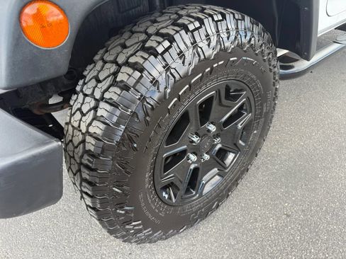 Used 2015 Jeep Wrangler Sport AWD/4WD image 26