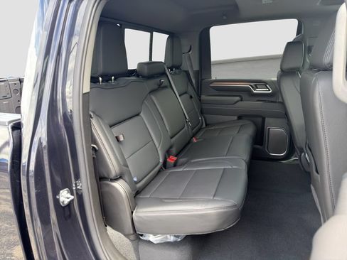 New 2026 GMC Sierra 2500 Denali w/ Technology Package AWD/4WD image 19