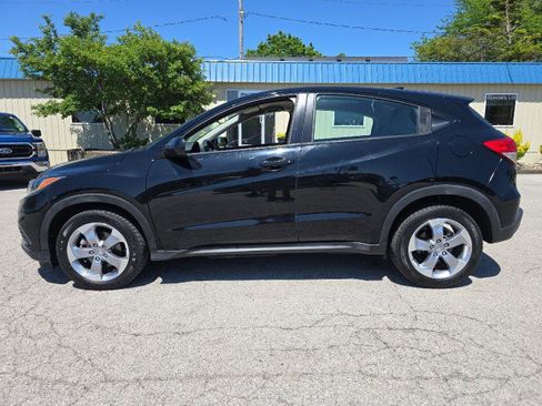 Used 2019 Honda HR-V LX image 5