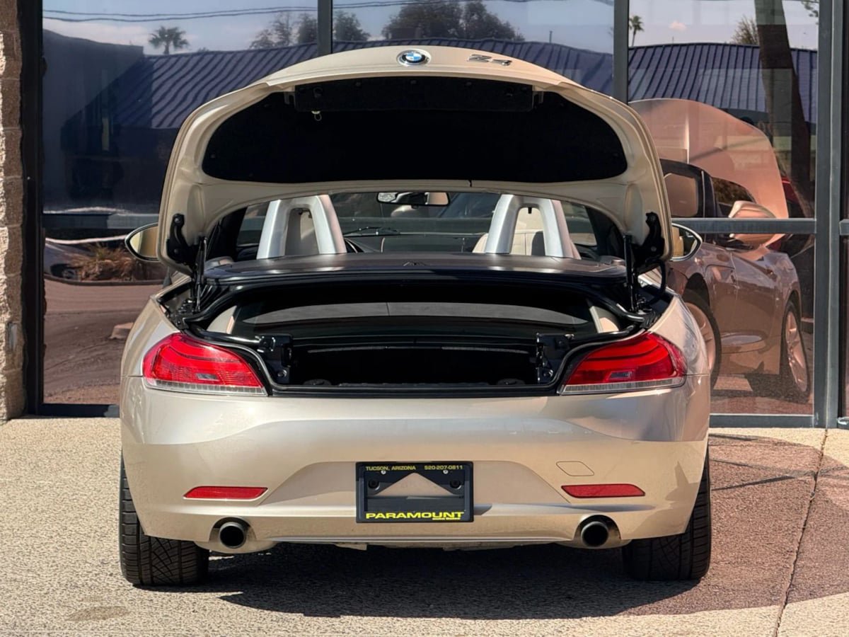 Used 2011 BMW Z4 sDrive35i RWD image 36