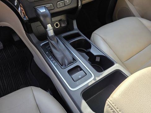 Used 2017 Ford Escape Titanium FWD image 21