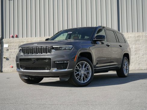 New 2025 Jeep Grand Cherokee L Summit w/ Advanced Protech Group IV AWD/4WD image 1