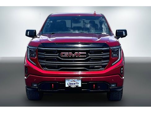 Used 2025 GMC Sierra 1500 AT4 w/ AT4 Premium Package AWD/4WD image 2