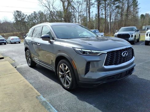 Used 2025 INFINITI QX60 Luxe image 3