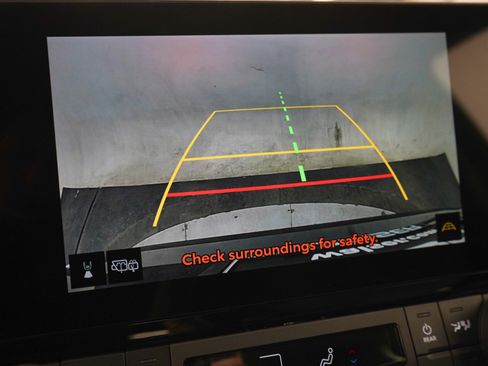 Used 2025 Toyota Grand Highlander AWD Hybrid image 31