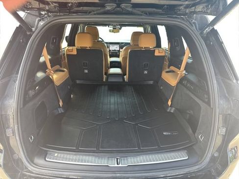 Used 2021 Jeep Grand Cherokee L Summit AWD/4WD image 11
