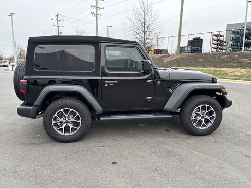 Certified 2024 Jeep Wrangler Sport S image 10